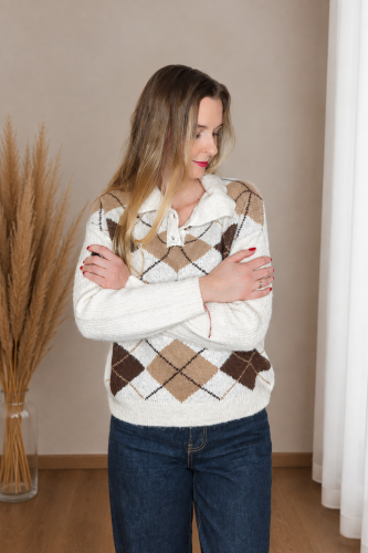 sweter-polo-z-kolnierzykiem-bezowo-brazowy