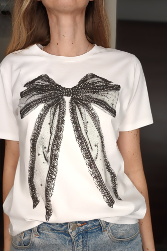 t-shirt-bialy-ribbon-kokarda-brylanciki-nadruk-kobiecy-tshirt-na-lato-2025.jpg