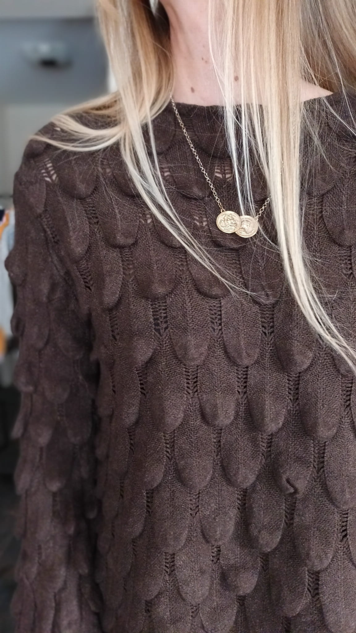 sweter łuski braz 1.jpg