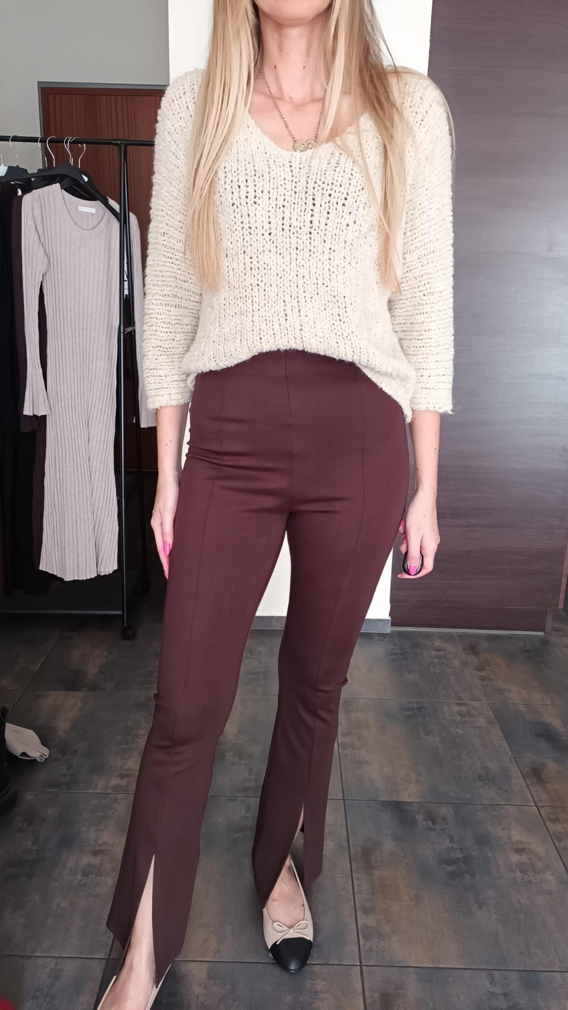 legginsy-spodnie-z-rozcieciem-brazowe-czekoladowe (3)