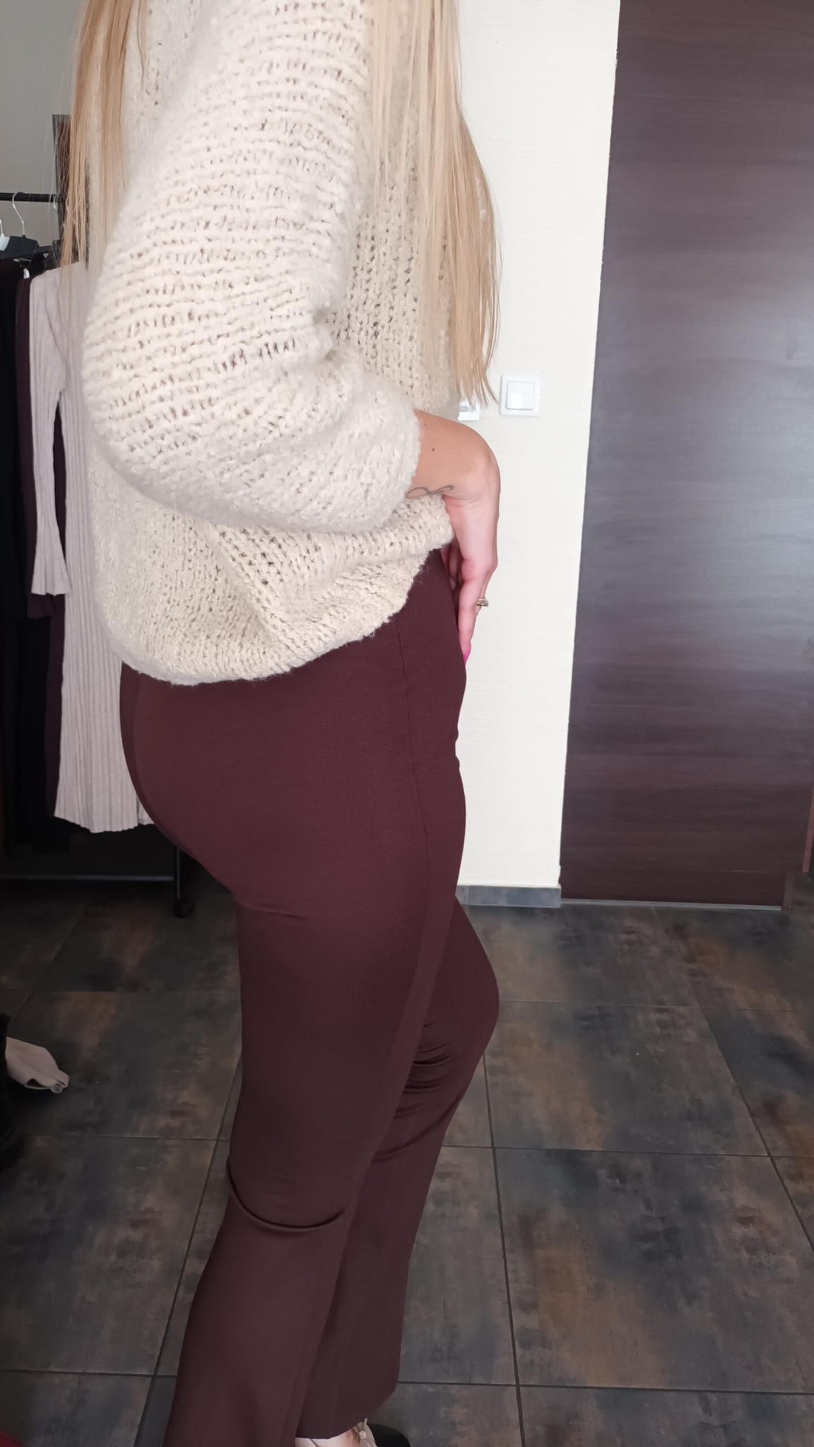 legginsy-spodnie-z-rozcieciem-brazowe-czekoladowe (4)