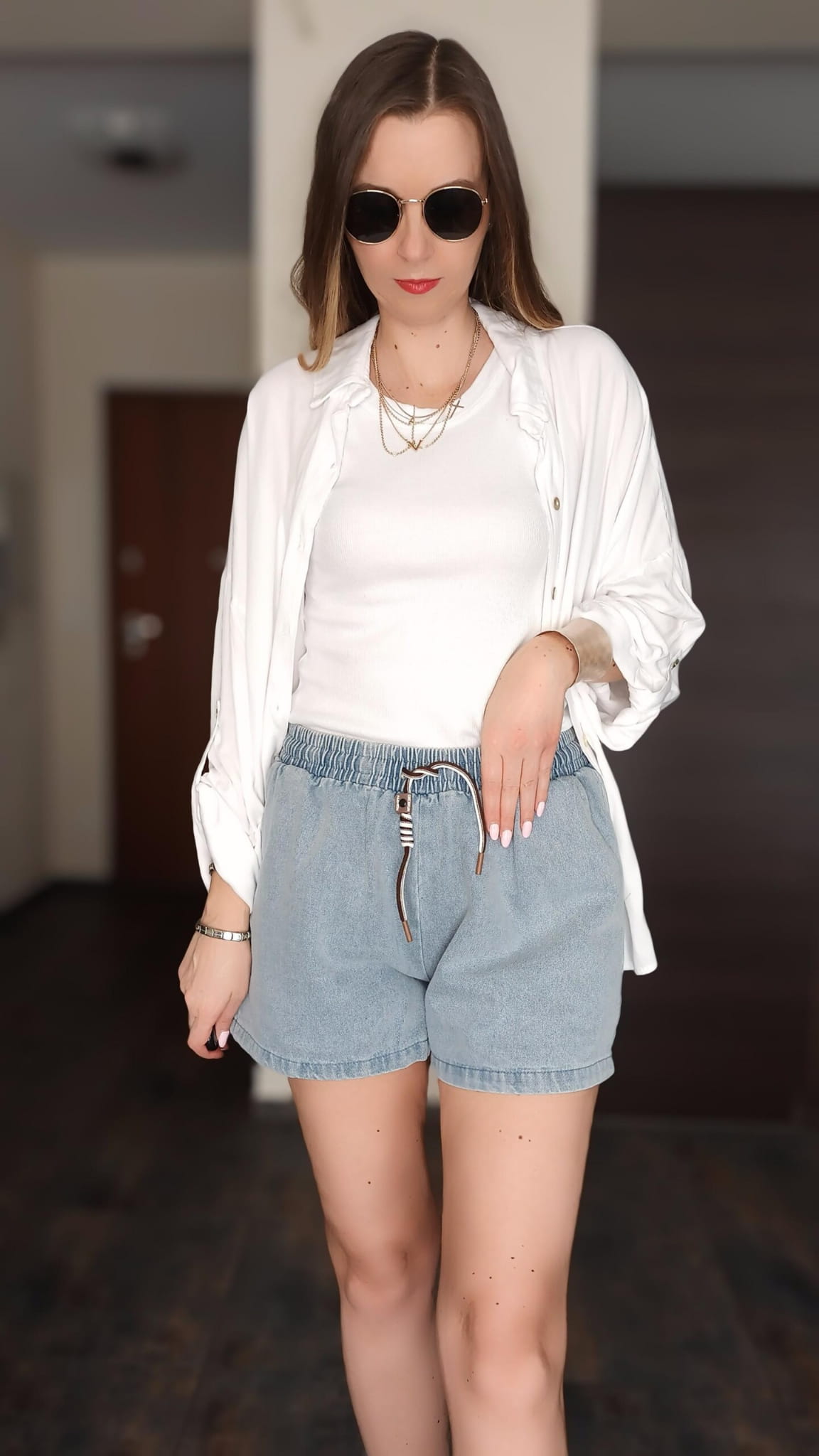 szorty-jeansowe-denim-jasny-gumka (3)