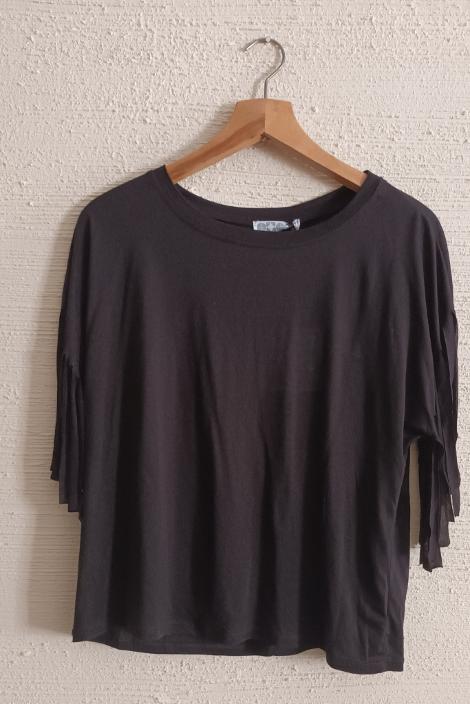 bluzka-tshirt-fredzle-czarny-boho