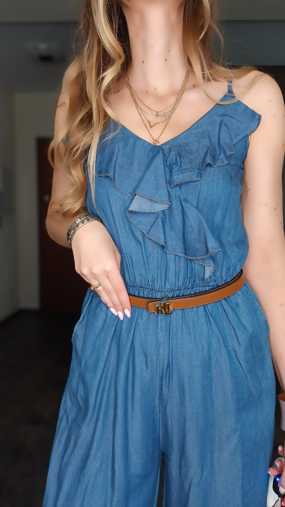 Kombinezon-jeansowy-dlugi-falbanki-ramiaczka-niebieski (5)