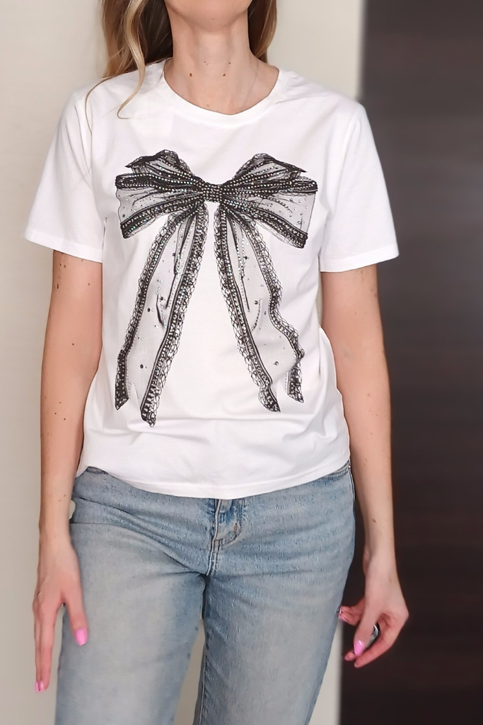 t-shirt-bialy-ribbon-kokarda-brylanciki-nadruk-kobiecy-tshirt-na-lato-2025 (1)