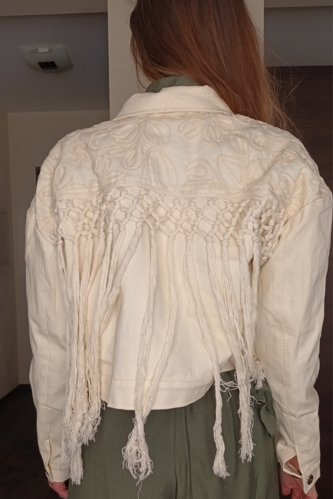 kurtka-kremowa-boho-fredzle (1)