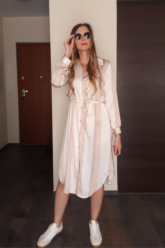 sukienka-midi-w-pasy-bezowo-biala-dlugi-rekaw-bawelna (17)