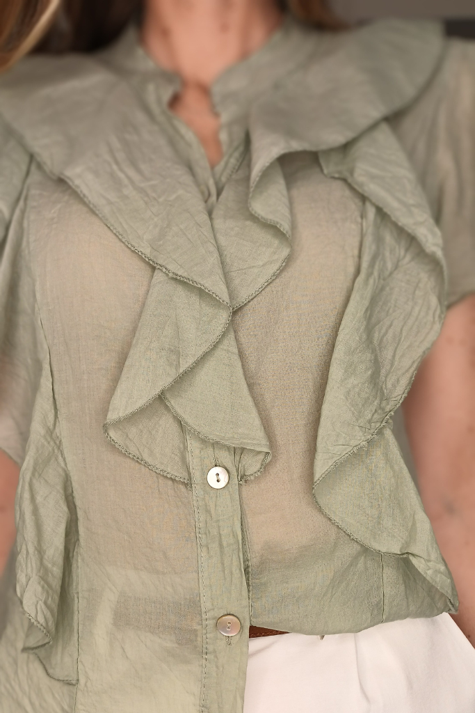 bluzka-oliwkowa-falbanki-krotki-rekaw (2)